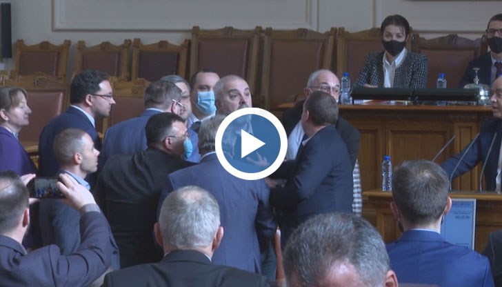 ГЕРБ скочи на БСП