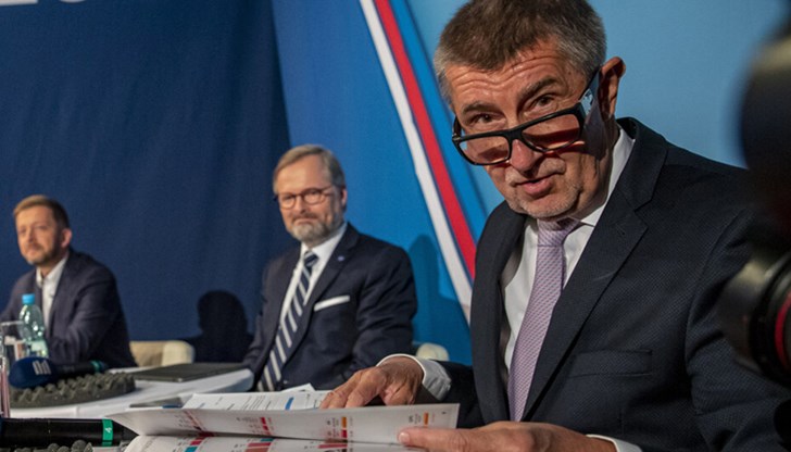 Разследването е свързано с финансиране на фермата му край Прага