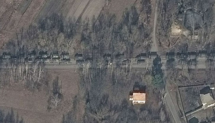 Сателитни снимки показват гигантски конвой, дълъг над 60 километра, който се намира пред Киев. Украйна превзе обратно Мариупол и оказва ожесточена съпротива