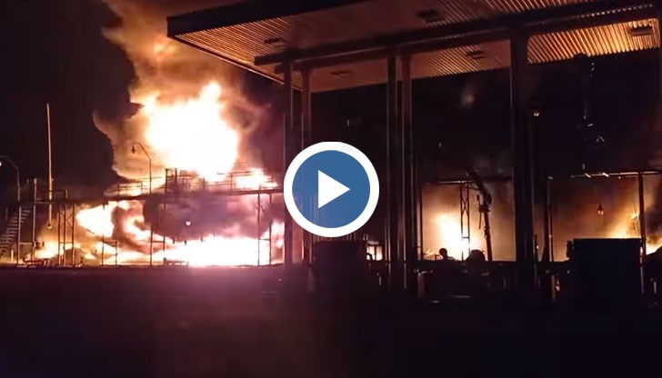 В село Черниахов горят две полупразни цистерни