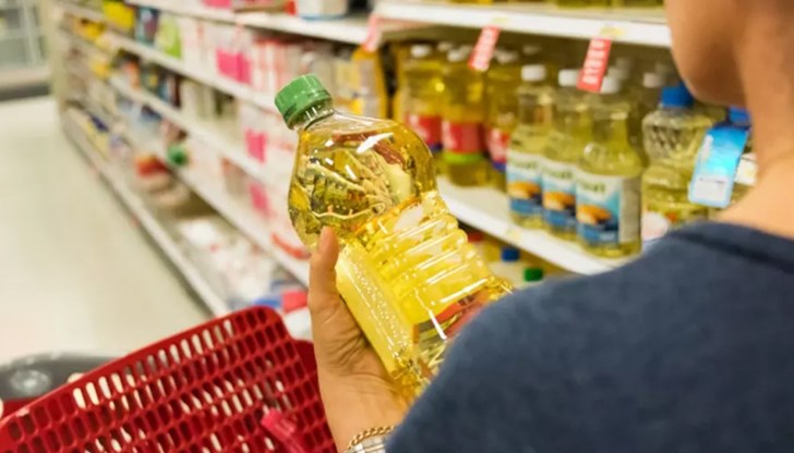 Риба в мътна вода се лови, това е стара българска поговорка. Виждаме я на практика Риба в мътна вода се лови, това е стара българска поговорка. Виждаме я на практика