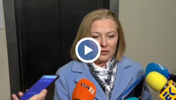 "Очаквам правилата за отстраняване на главния прокурор да бъдат приети днес", каза още Йорданова