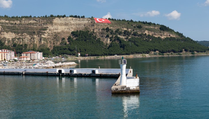 Корабът "Гелиболу" е натоварен с желязо