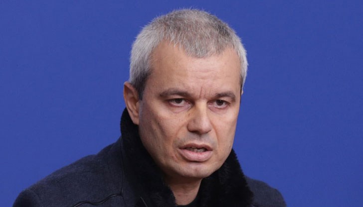 В момент, когато милиони хора по света се мъчат да помогнат на жертвите на руската агресия, „епосът” на Костадинов намирисва на нарцистичен опит за лична прослава, воден от пътеводната светлина на Кремъл В момент, когато милиони хора по света се мъчат да помогнат на жертвите на руската агресия, „епосът” на Костадинов намирисва на нарцистичен опит за лична прослава, воден от пътеводната светлина на Кремъл