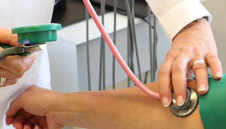 4 санитари също са с положителни тестове