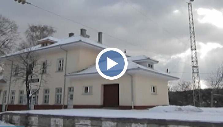 На 9 март 1985 г. избухва бомба във вагона за майки с деца на влака Бургас – София