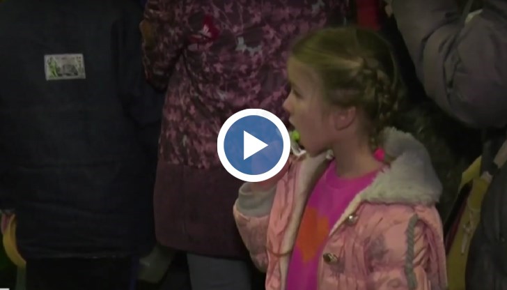 На пероните живеят в полеви условия жени, деца и домашни любимци