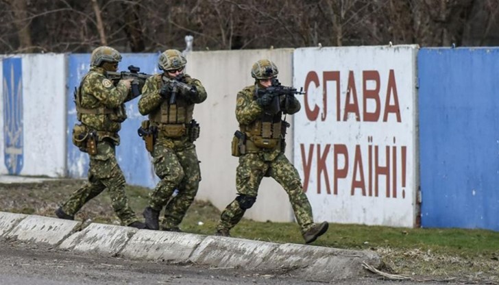 Руската стратегическа крилата ракета "въздух-земя" Х-101 е била свалена над Виницка област в Украйна с помощта на картечница Руската стратегическа крилата ракета "въздух-земя" Х-101 е била свалена над Виницка област в Украйна с помощта на картечница