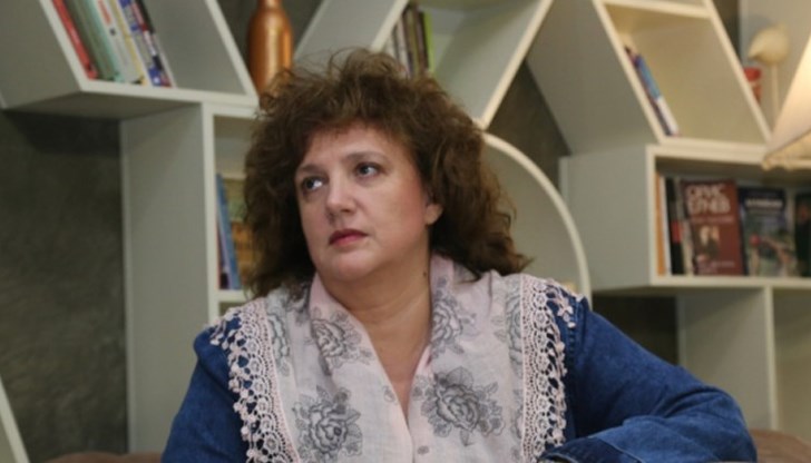 Пеевски пази Борисов, Борисов пази Пеевски, двамата ги пази Гешев