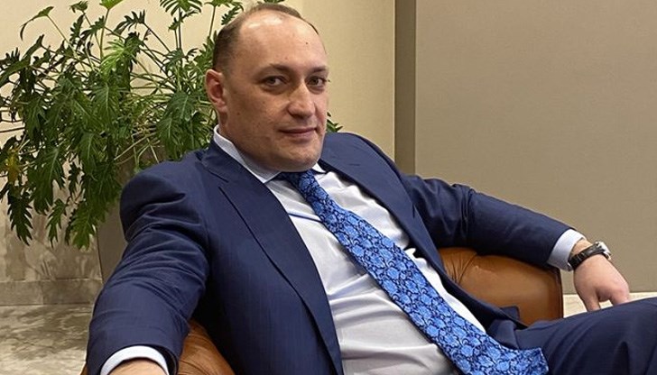 Това е Голем Денис Киреев Това е Голем Денис Киреев