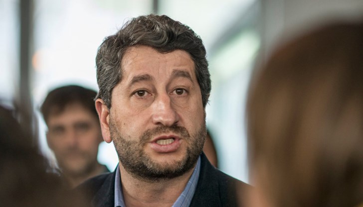 Главният прокурор кани Надежда Йорданова и Христо Иванов на публичен дебат