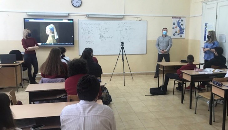 Учениците безплатно ще запознаят с основите на разработката на игри, дигиталното рисуване и анимиране Учениците безплатно ще запознаят с основите на разработката на игри, дигиталното рисуване и анимиране