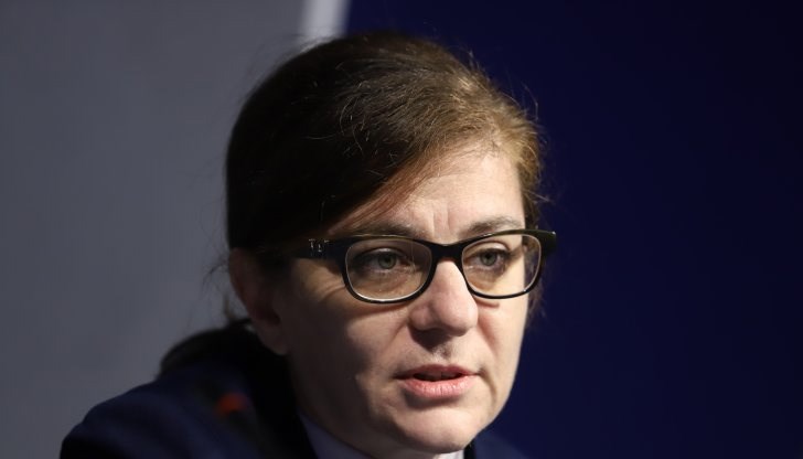 По думите й операцията по евакуиране в нощта на понеделник срещу вторник е протекла тежко