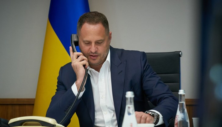 Андрий Йермак: Очаквам "много скоро" да се проведе диалог между украинския лидер и китайския президент Си Дзинпин Андрий Йермак: Очаквам "много скоро" да се проведе диалог между украинския лидер и китайския президент Си Дзинпин