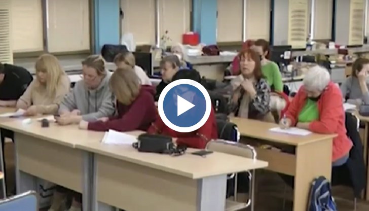 Учители, лекари и фармацевти, хора с различни професии, избягали от войната в Украйна, търсят своето място на професионална реализация в Русе