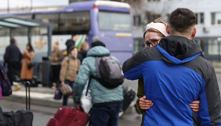 Повече от 1,2 милиона души са избягали от Украйна от