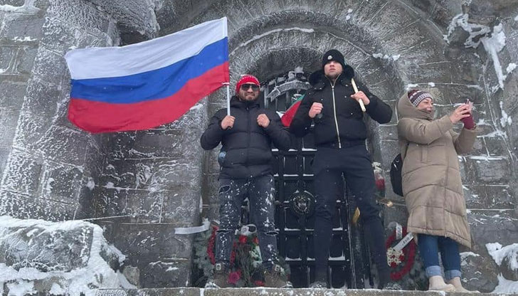 Установен е един от мъжете, хвърлящи по премиера Кирил Петков