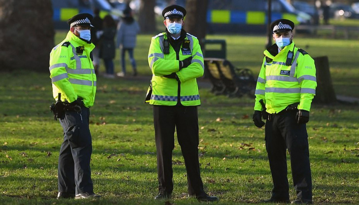 Британският министър на транспорта Грант Шапс заяви, че частен самолет
