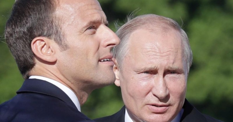 Той е заявил пред Макрон готовност за диалог с Киев