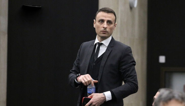 С него са се явили и Петър Величков и Борис