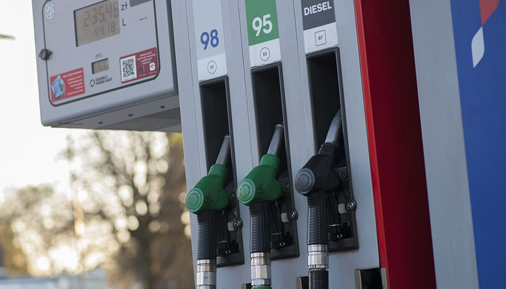 Сегашната цена на горивата на бензиностанциите в България е за
