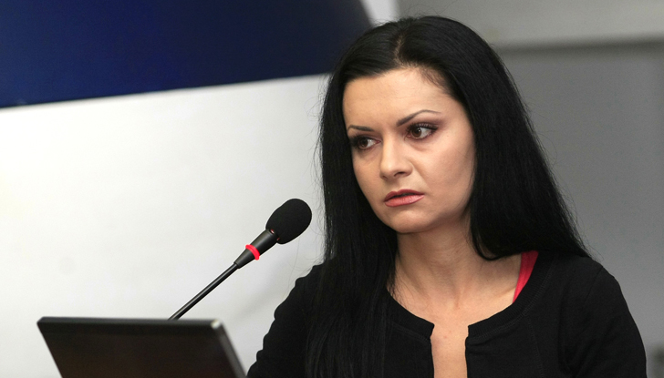 Диляна публикува документи за тези лаборатории преди няколко години. В