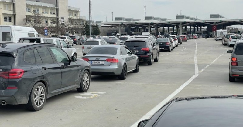 Опашки на границата с Турция заради ниската цена на лирата