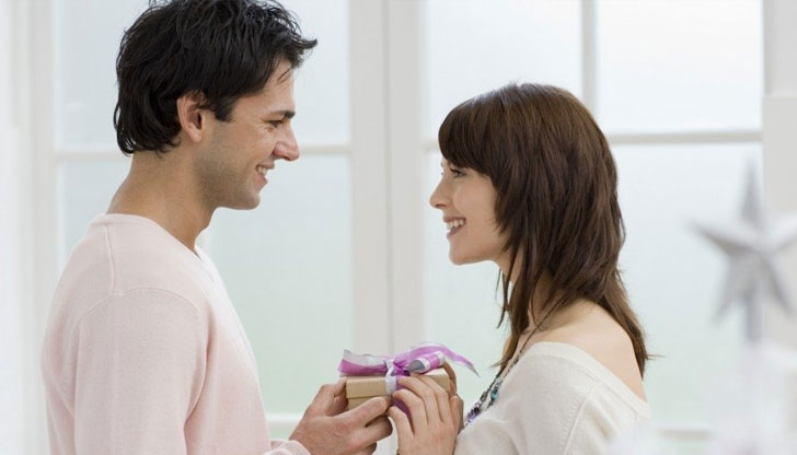 Традиции, обичаи и подаръци​Изглежда, че чугунът е здрав материал. Но