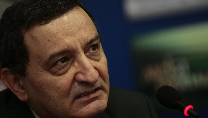 Не трябва да се съгласяваме да плащаме руския газ в