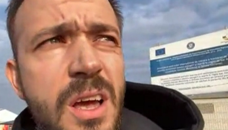 Актьорът пътува до границата на Молдова с Украйна, за да