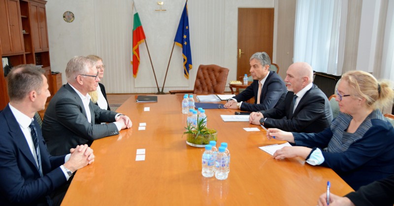 Дискутирани са и възможностите за развитие на връзката Истанбул &ndash;