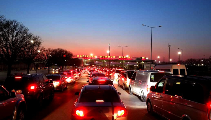 Това не са турски гастарбайтери на ГКПП &bdquo;Капъкуле&ldquo; в сезона