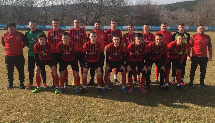 Вчера Локомотив (Русе) трябваше да играе в Разград срещу третия