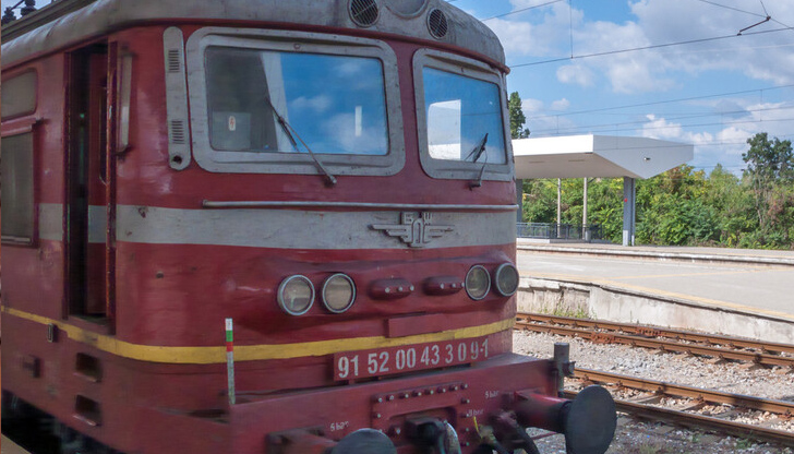 Инцидентът стана в късния следобед вчераПолицаи и експерти от транспортното