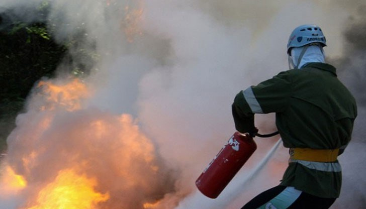 През изминалото денонощие екипите на пожарната в Русе с реагирали