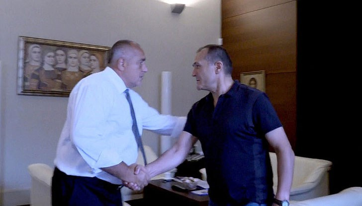 &ldquo;Имало едно време държава, която се управлявала от 240-те разбойници.