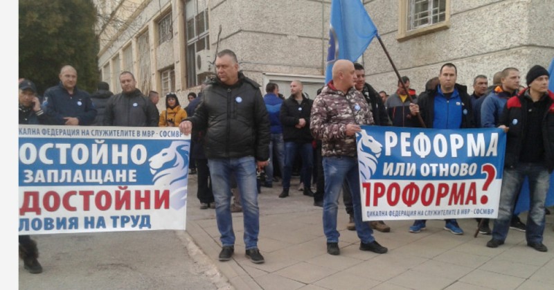 В магазина никой не ни пита имате ли пари, нямате