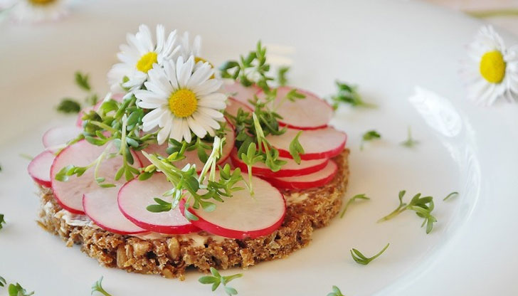 Какви храни са ни нужни през пролетта, за да се