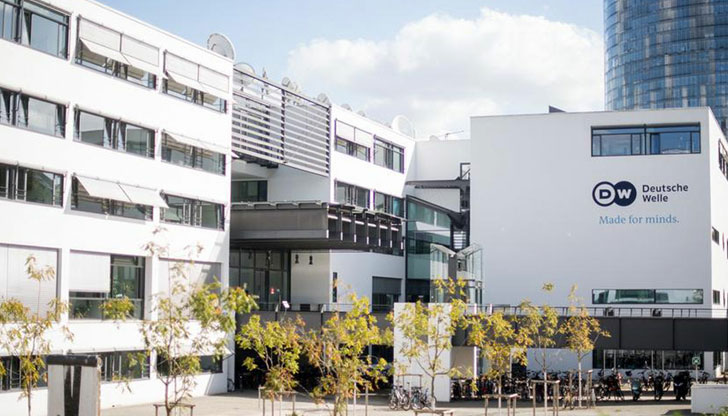 Решението било прието въз основа на "документи, постъпили от упълномощени