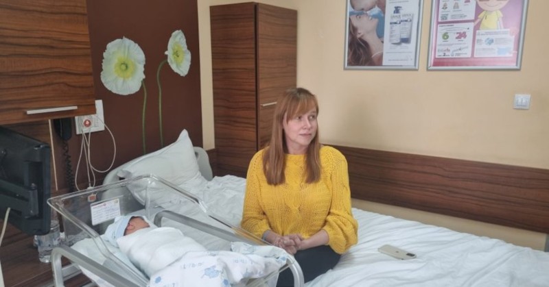 От болница в Бургас изписаха първото бебе, родено от украинска