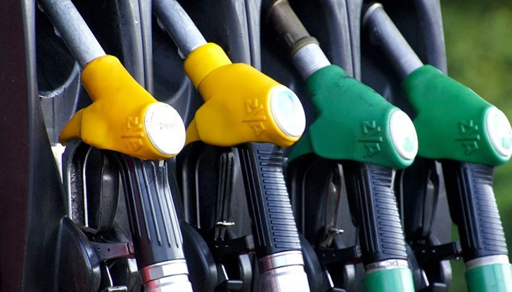 И днес се очакват опашки от автомобили на бензиностанции в