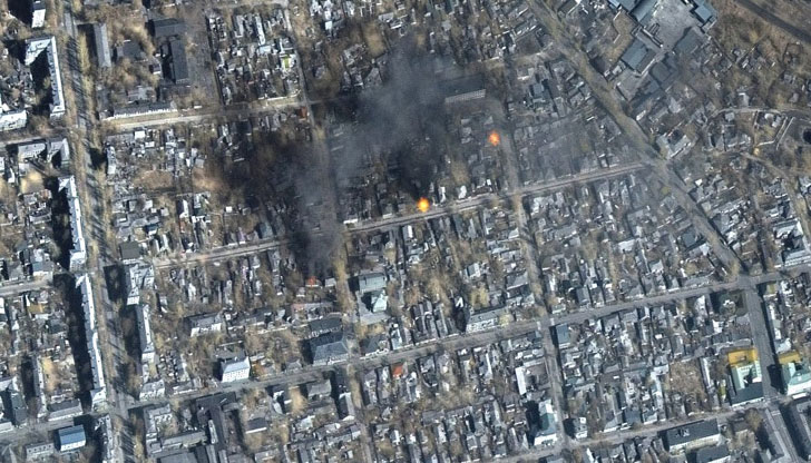 Шокиращи кадри от разрушенията в МариуполГрадът е обстрелван от руската