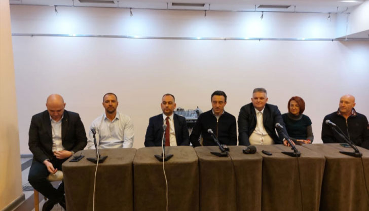 Макар и само на два месеца и четворна коалиция, на