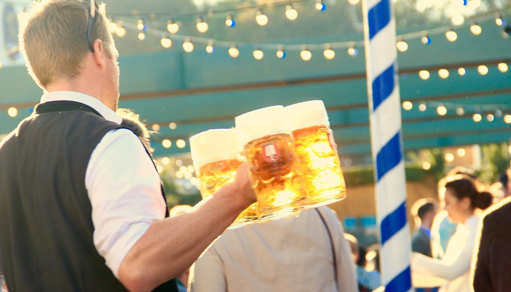 Броят на обявите за работа през февруари продължава да расте,