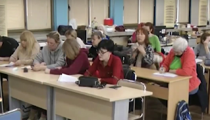 Хора с различни професии искат да упражняват професиите си у