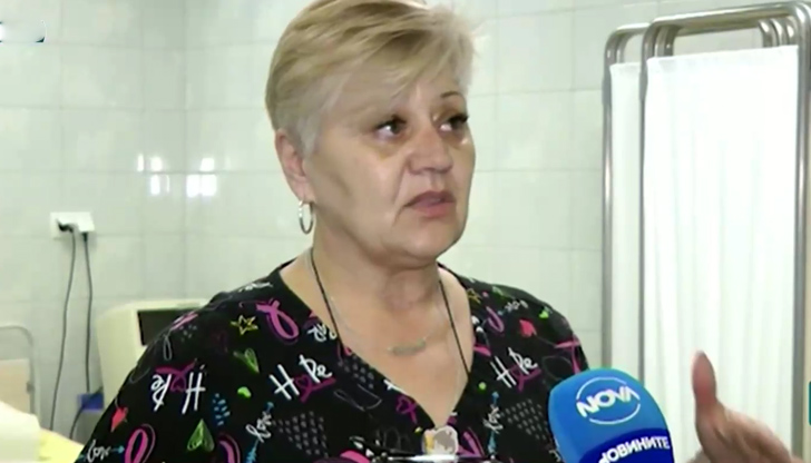 В Русе медицинската сестра Виделина Драганова е в професията от