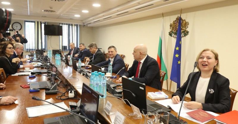 "Доверието в главния прокурор е едва 8%", посочи правосъдният министър