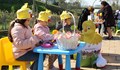 Деца боядисваха яйца на кея в Русе