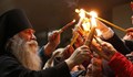 Без Благодатен огън за Великден, правителството готово да осигури самолет