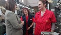 Корнелия Нинова се срещна с шивачки по повод Деня на труда
